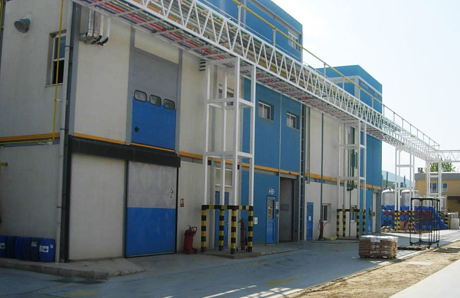 Akzo Nobel Kemipol WBC &Uuml;retim Binası